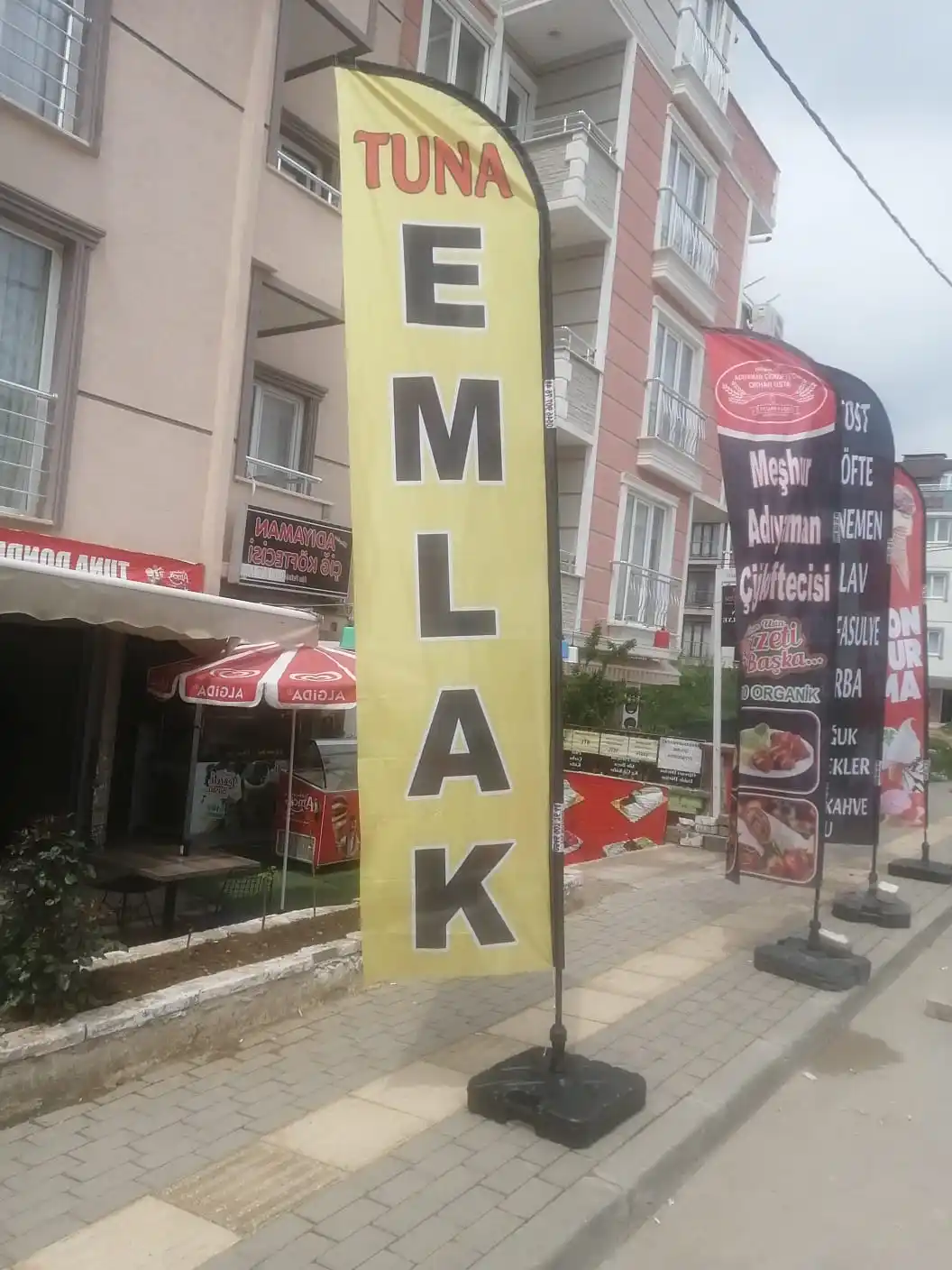Emlakçı Olta Bayrağı-10